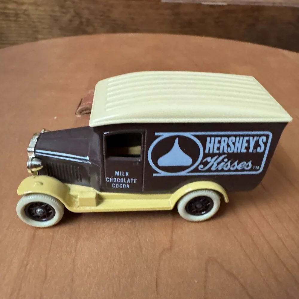 Lledo Days Gone Diecast Vehicles - Hershey's Kisses Delivery Van